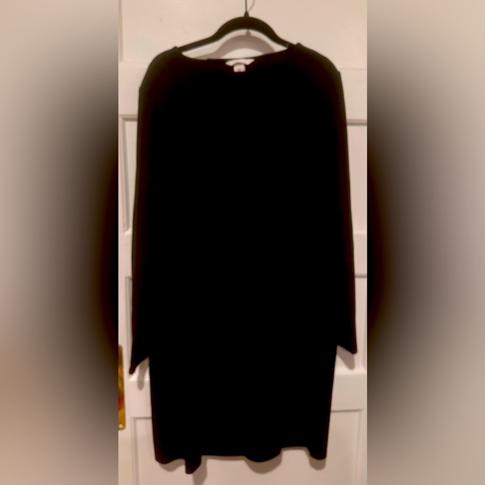 H&M back cut out long sleeve dress